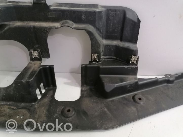 BMW X5 F15 Protezione inferiore del serbatoio del carburante 7325400