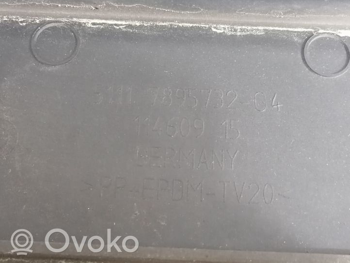 BMW 5 E60 E61 Ramka przedniej tablicy rejestracyjnej 7895732