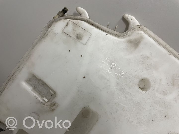 BMW X1 E84 Zbiornik płynu spryskiwaczy lamp 1234567