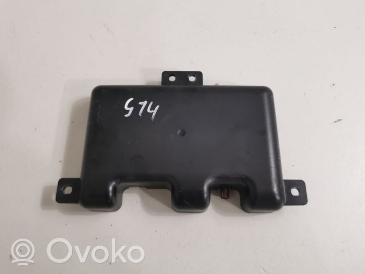 BMW 8 G14 Antennenverstärker Signalverstärker 9396827