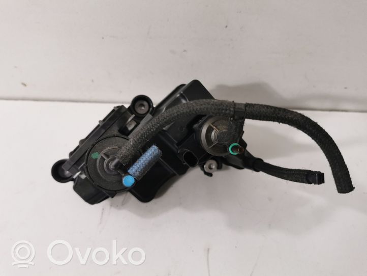 BMW 7 G11 G12 Réservoir d'air sous vide 8514207