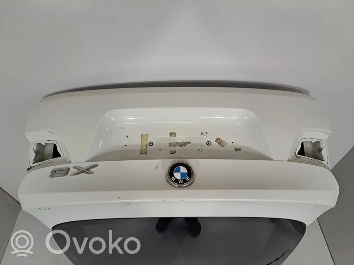 BMW X6 E71 Takaluukun/tavaratilan kansi 7262676