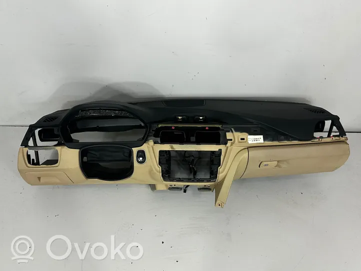 BMW 3 F30 F35 F31 Panelė 9247997