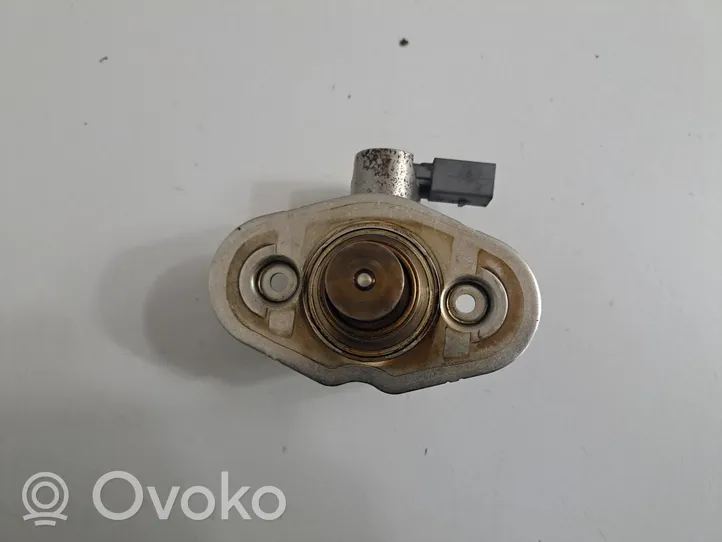 BMW 3 F30 F35 F31 Mekaaninen polttoainepumppu 7640055