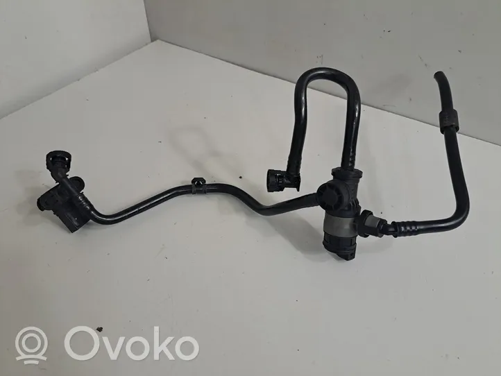 BMW 3 F30 F35 F31 Variklio pagalvės vakuuminis vožtuvas 7636144