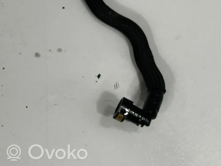 BMW 5 G30 G31 Linea/tubo flessibile di ritorno del carburante 8598175