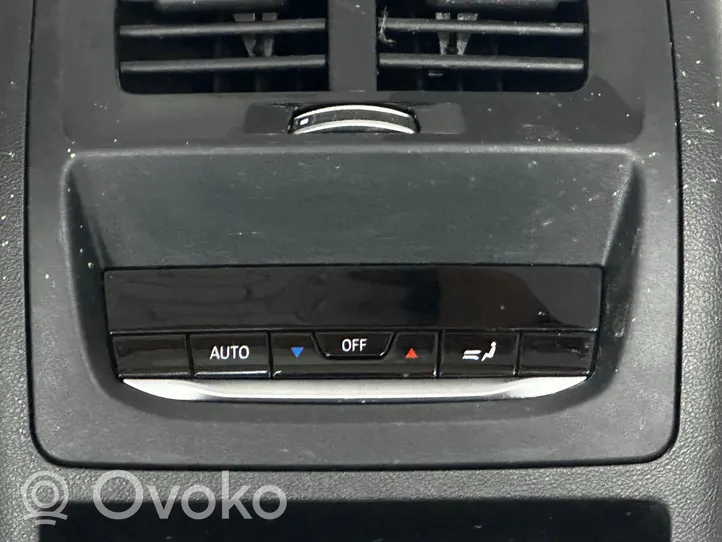 BMW X3 G01 Kita centrinė konsolės (tunelio) detalė 6842529