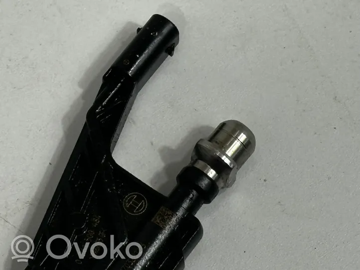 BMW 3 F30 F35 F31 Fuel injector 7639990