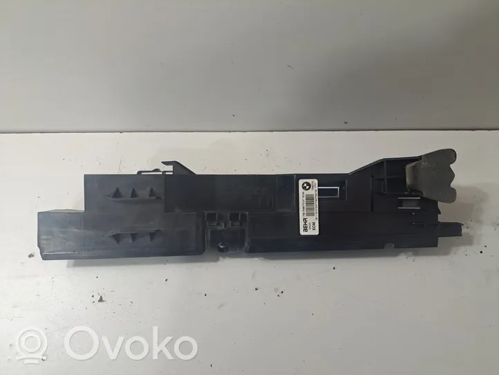 BMW X5 E70 Staffa del pannello di supporto del radiatore 7799761