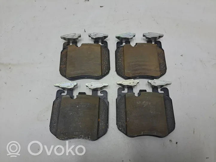 BMW X7 G07 Brake pads (front) 6889581