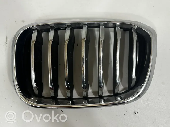 BMW X3 G01 Grille calandre supérieure de pare-chocs avant 7464919