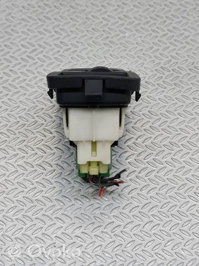 Suzuki Swift Interrupteur antibrouillard 733126210