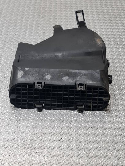 Renault Twingo II Air intake duct part 8200861152