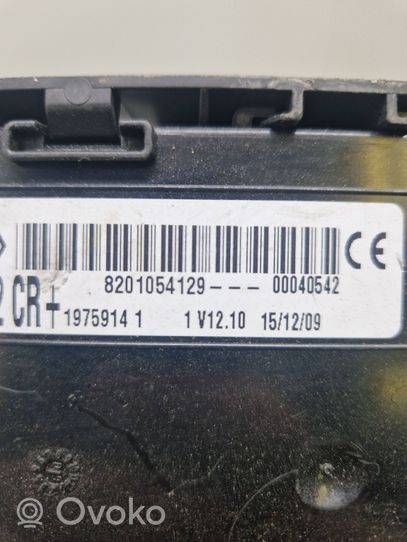 Renault Clio III Module confort 8201054129