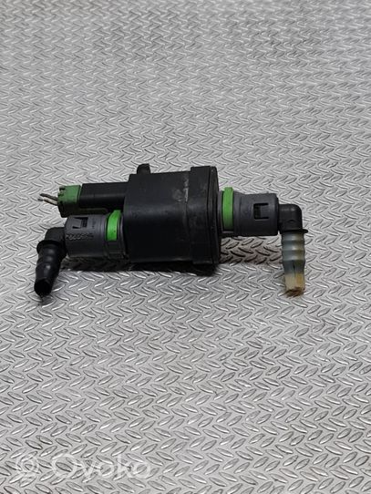 Renault Laguna III Régulateur de pression de carburant 8200699179A