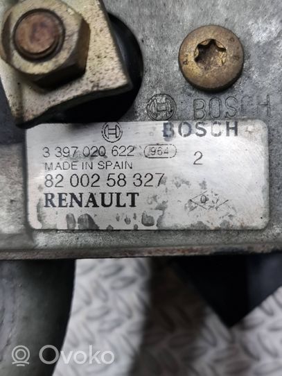 Renault Clio II Etupyyhkimen vivusto ja moottori 8200258327