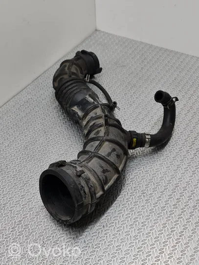 Renault Clio III Tube d'admission d'air 8200500383