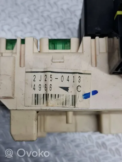 Mitsubishi Pajero Fuse module 4966C