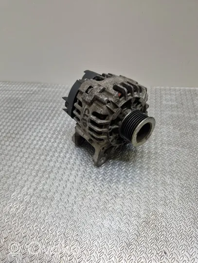 Renault Clio III Generatore/alternatore 8200654541B