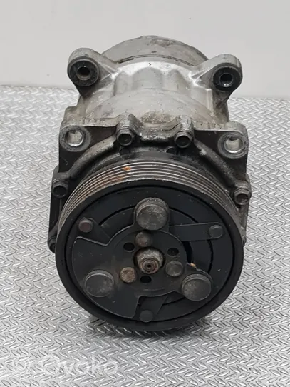 Volkswagen Golf IV Ilmastointilaitteen kompressorin pumppu (A/C) 1J0820803F