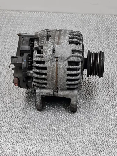 Renault Clio III Generatore/alternatore 8200660033