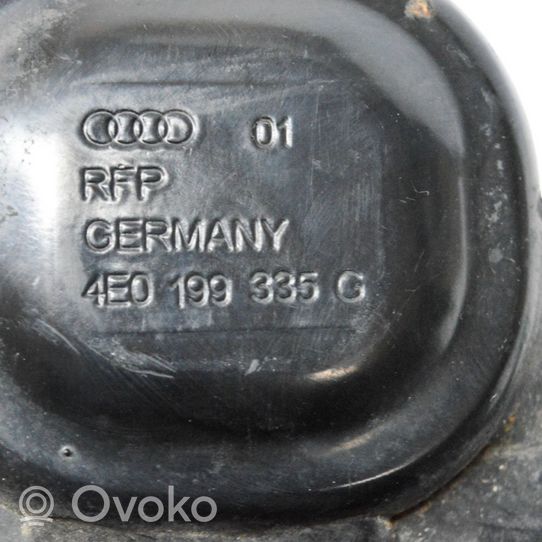 Audi A8 S8 D3 4E Autres pièces compartiment moteur 4E0199335G