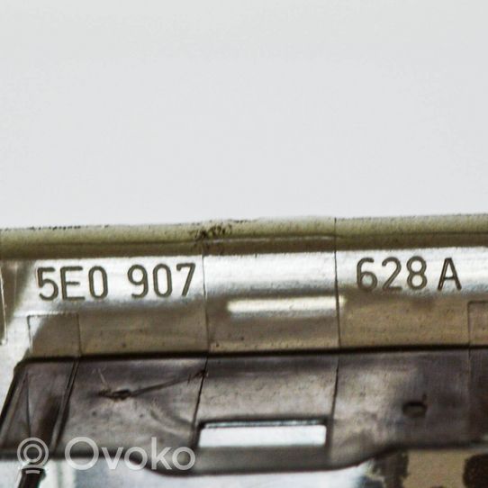 Skoda Octavia Mk3 (5E) Inne części wnętrza samochodu 5E0907628A