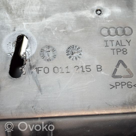 Audi A6 S6 C6 4F Otros repuestos del interior 4F0011215B