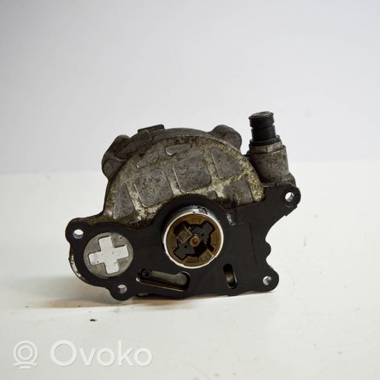 Audi A3 S3 8P Alipainepumppu 03L145100G