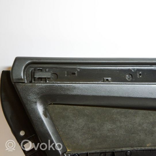 Audi A8 S8 D3 4E Takaoven verhoilu 4E0867311