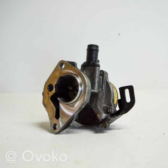 Mercedes-Benz A W176 Alipainepumppu 146505272R