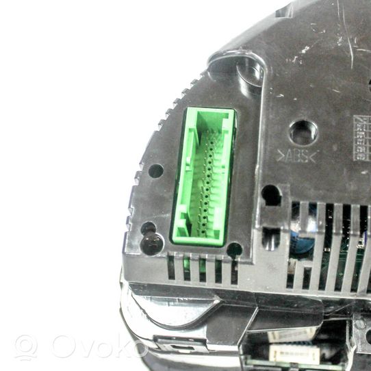 Audi A4 S4 B7 8E 8H Geschwindigkeitsmesser Cockpit 8E0920931P