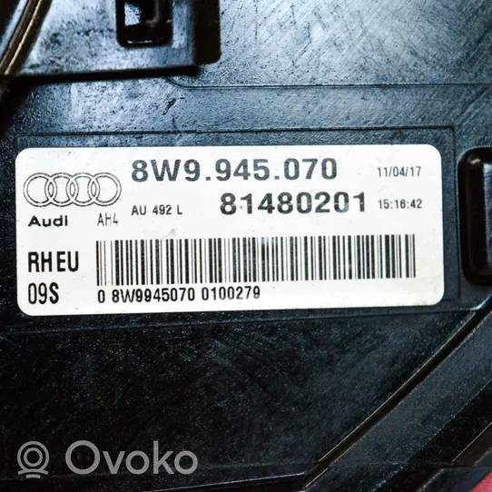 Audi A4 S4 B9 Lampy tylne / Komplet 