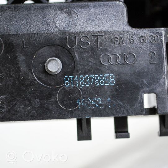 Audi A1 Priekinė atidarymo rankenėlė vidinė 8T1837885B