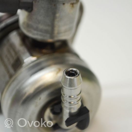 Audi Q3 8U Pompe d'injection de carburant à haute pression 04E127025D