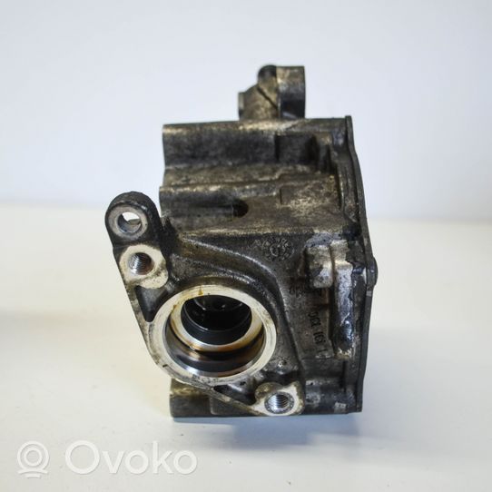 Audi Q3 8U Alipainepumppu 06J145100G