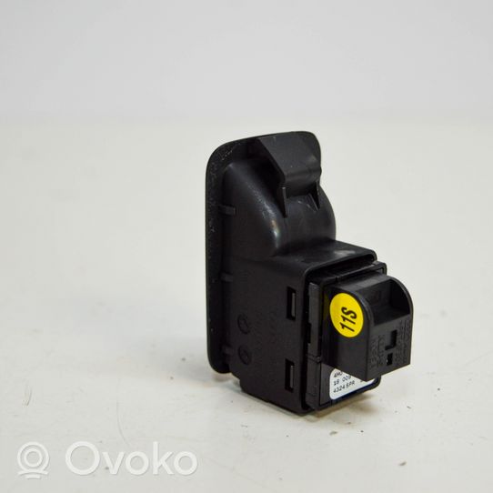 Audi A4 S4 B9 Takaluukun avauskytkimen painike/kytkin 4M0959831A