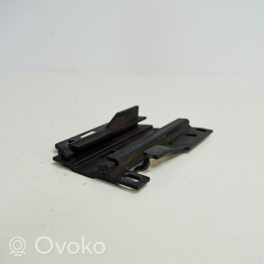 Audi A4 S4 B9 Anello/gancio chiusura/serratura del vano motore/cofano 8W0823186C