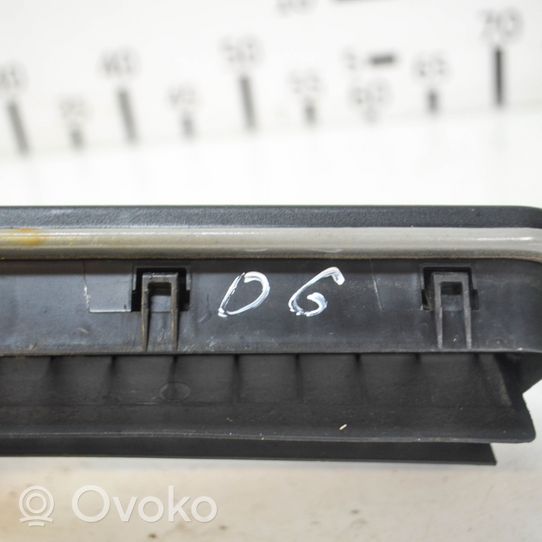 BMW 3 E90 E91 Quarter panel pressure vent 6962293