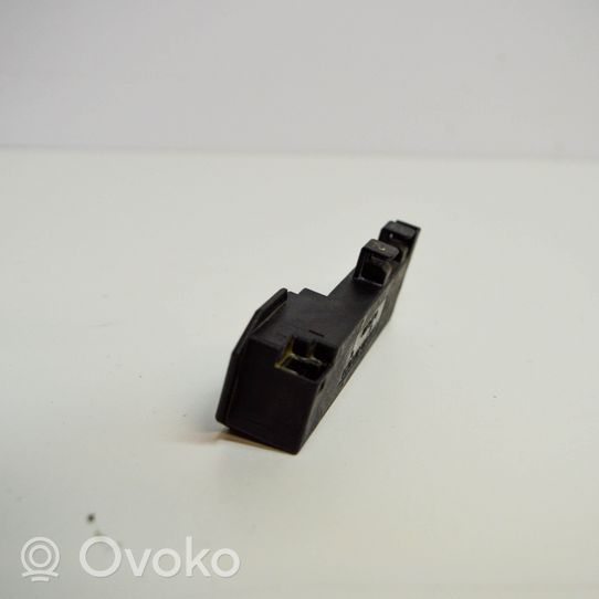 Audi Q5 SQ5 Antena wewnętrzna 80A907247A