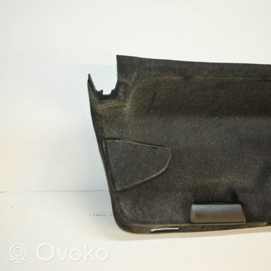 Audi A4 S4 B9 Poszycie / Tapicerka tylnej klapy bagażnika 8W5867975N