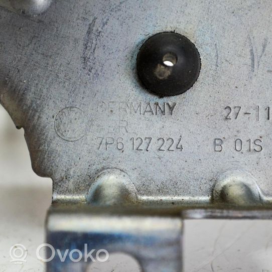 Volkswagen Touareg II Kita variklio skyriaus detalė 7P6127224