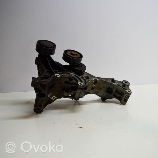 Volkswagen Eos Generator/alternator bracket 03G903143