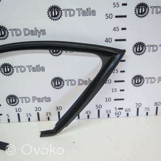 Volkswagen Jetta VI Other body part 5C6837431