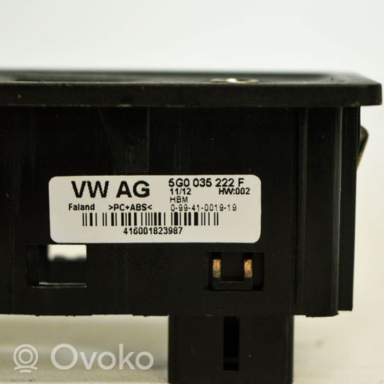 Volkswagen Golf VII Enchufe conector entrada auxiliar 5G0035222F