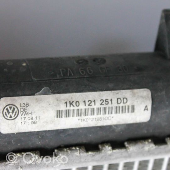 Volkswagen Touran II Radiateur de refroidissement 1K0121251DD