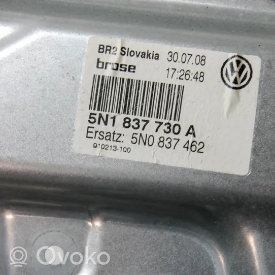 Volkswagen Tiguan Elektryczny podnośnik szyby drzwi przednich 5N1837730A