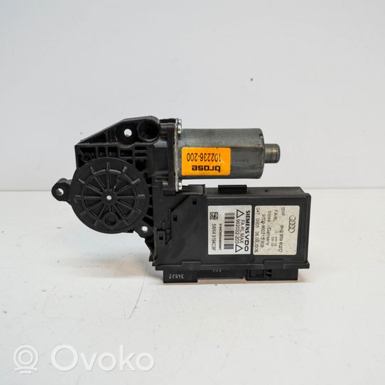 Audi A4 S4 B6 8E 8H Moteur de lève-vitre de porte avant 8H2959802D