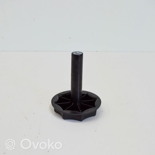 Audi A4 S4 B9 Supporto di montaggio ruota di scorta 8W9863695A