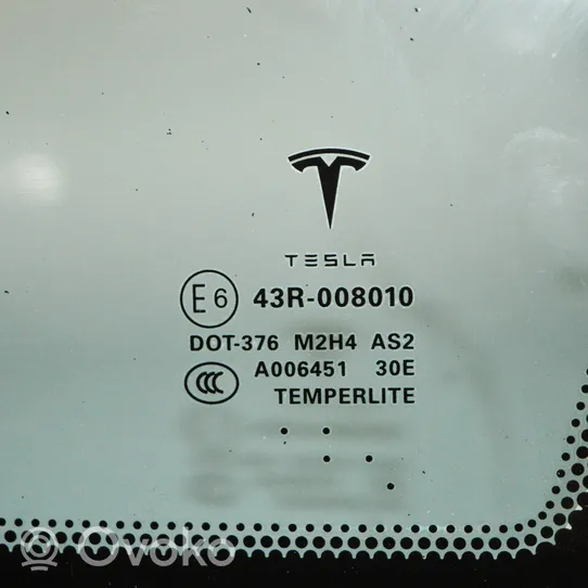 Tesla Model S Fenêtre latérale avant / vitre triangulaire 43R008010